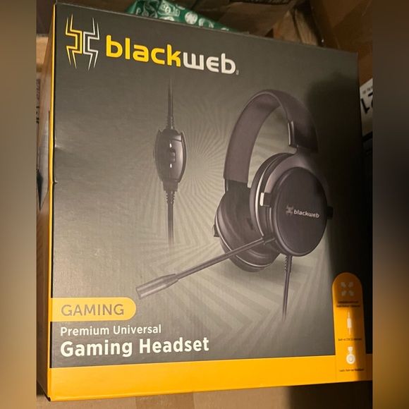 Blackweb Premium Universal Gaming Headset, Black - Picture 1 of 1
